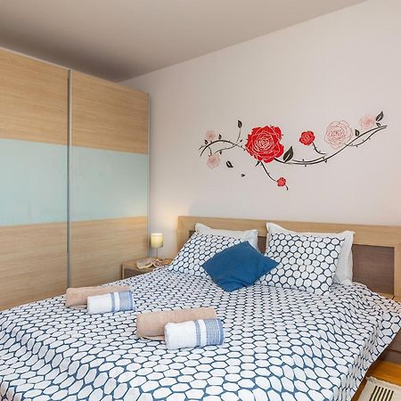 Deluxe Apartment Marina With A Private Parking Риека Экстерьер фото